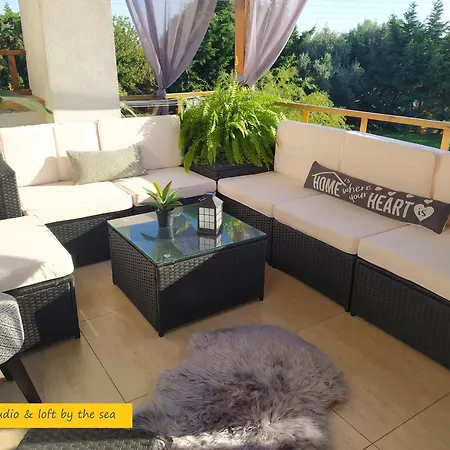 Couette-café Modern & Loft By The Sea & Jacuzzi 3*