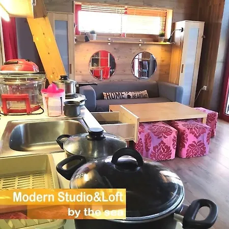 Modern & Loft By The Sea & Jacuzzi 3* Palioura