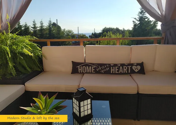 Bed and Breakfast Modern & Loft By The Sea Palioura