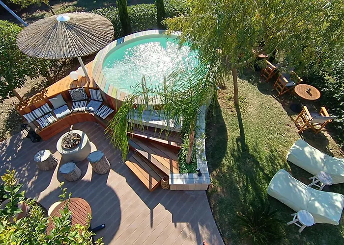 Modern & Loft By The Sea 3*