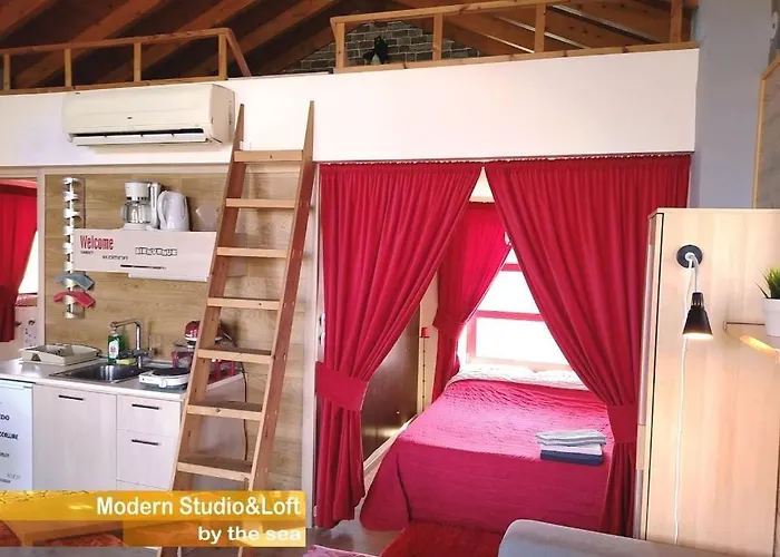 Bed and Breakfast Modern & Loft By The Sea