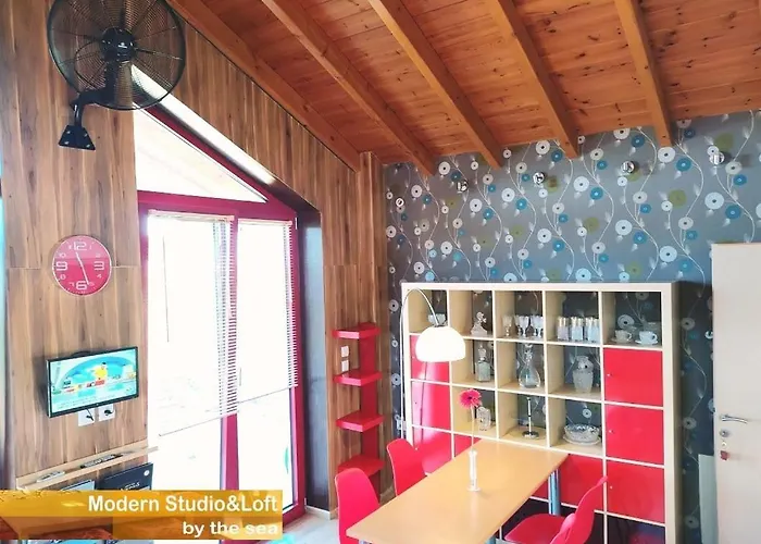 Modern & Loft By The Sea Bed and Breakfast Palioura