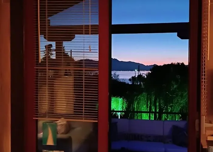 Modern & Loft By The Sea Bed and Breakfast Palioura
